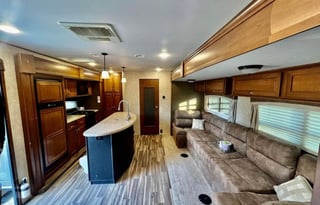 2017 Mesa Ridge MR310BHS Premium Bunkhouse