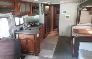 2002 Fleetwood RV Pace Arrow 35A