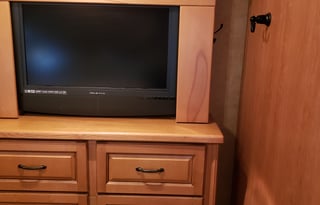 2009 Forest River Cardinal M-3802BH