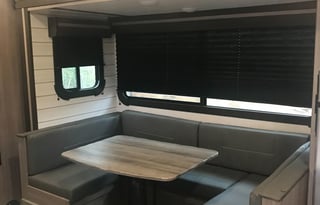 2022 CrossRoads Sunset Trail KING BED DUAL AC's