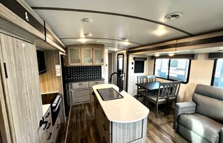 Ember -2022 Keystone Passport GT 3870RL
