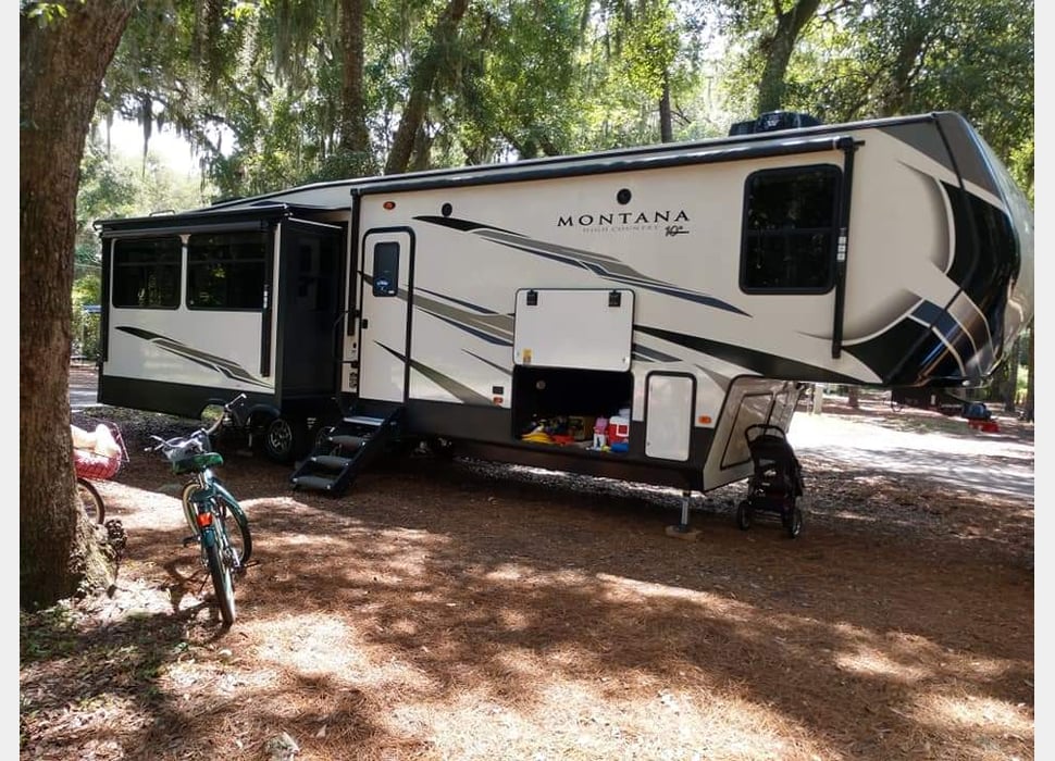 Fifth Wheel rentals in Clyo