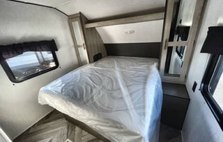 Lewis' Leisure Life RV Rental