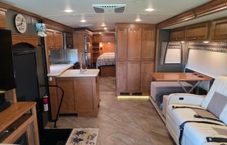 Luxury 2019 Winnebago Forza 34T Diesel Class A