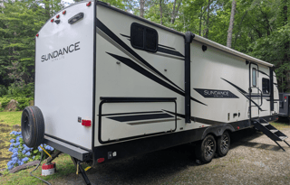 Sundance UltraLite | Big Camper w/ Kids' Bunkhouse