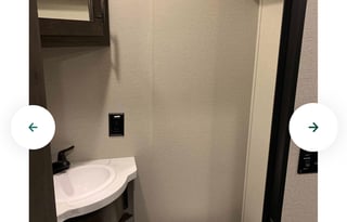 **Grand Design Momentum 31*2 bathrooms!