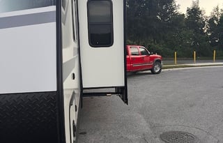 Glamp in Style — 2024 285BH with Dual AC & Bunks!