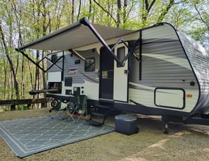 Keystone RV Coleman Lantern 244BH