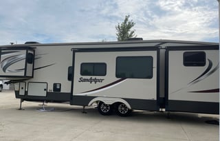2021 Forest River Sandpiper 384QBOK-Delivery Only