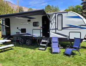 Forest River RV Cherokee Alpha Wolf 26DBH-L