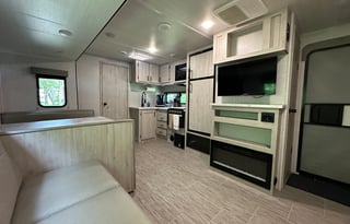 Pocono Camping: Big Family, Zero Hassle!!