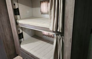 2020 Class C RV – Sleeps 8, Family-Friendly