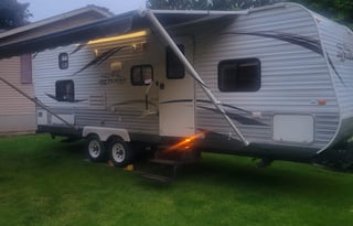 MoJo's 2012 Jayco Jay Flight Sleeps 6-7
