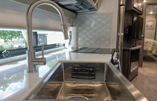 2022 32ls fully stocked and family friendly.