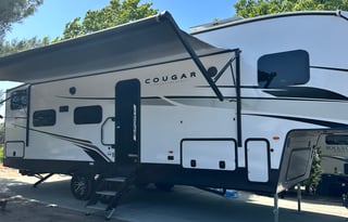 Brand New 5th wheel