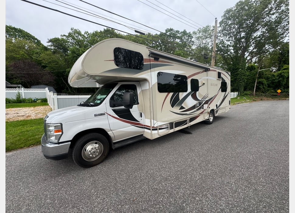 Class C Motor Home rentals in Belvidere