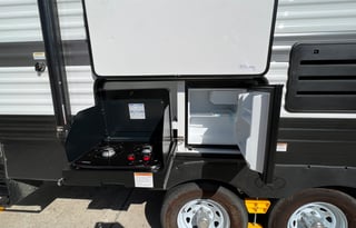 2022 Keystone RV Hideout 28BHSWE