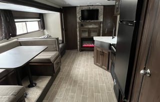 D&Bs 2020 Forest River RV Cherokee Grey Wolf 26DBH