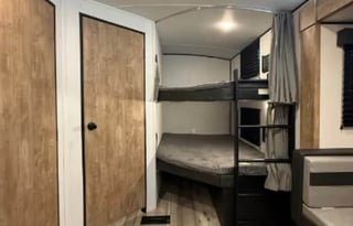 Springdale w/Bunks: Delivery Avail: No Prep Fee