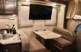 Travel in Comfort: Your Home on the Road