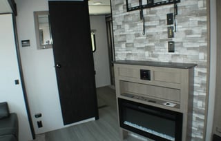 "The Hideout" - 2020 Keyston bunkhouse with 1.5 Bath