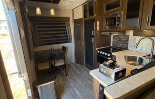 2019 Forest River RV Cherokee Arctic Wolf 305ML6