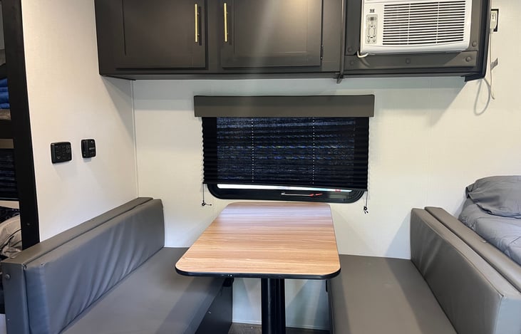 Dinette, storage and a/c