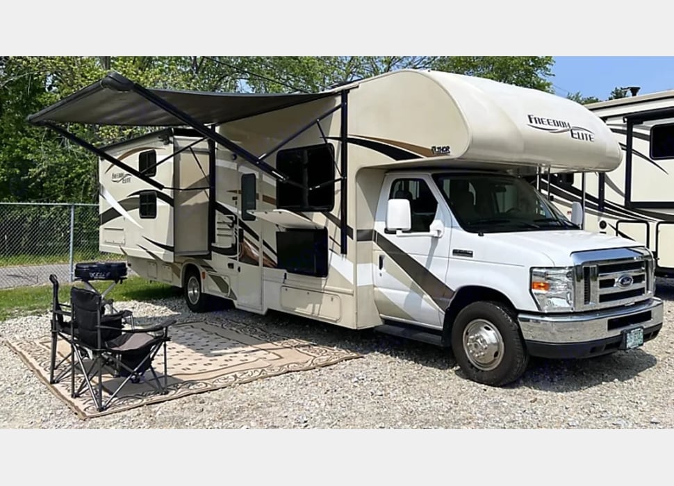 Class C Motor Home rentals in Elk River