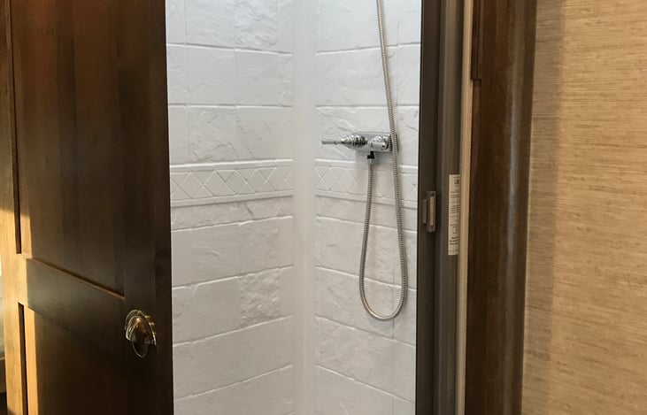 big walk in shower.  Great water presure!