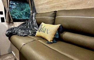 Perfect Bunk House! 4 beds and under 5000 lbs