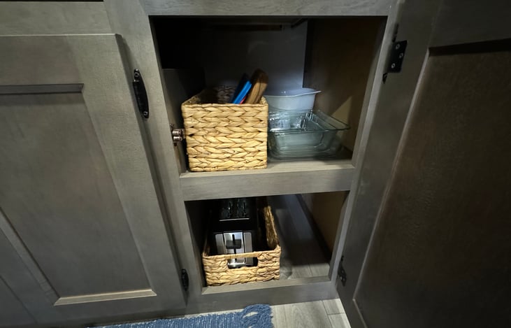 Cutting board, mixing bowl, glass storage containers, & toaster