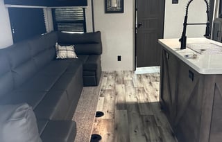 2022 Venture SportTrek HAL685