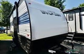 Easy Florida Getaway | Delivered Camper | Sleeps 5