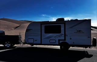 Desert Rent A Hive –2026 Clean Jayco w/ Bunks