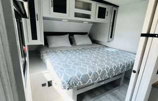 33' 2022 Heartland RV Travel Trailer