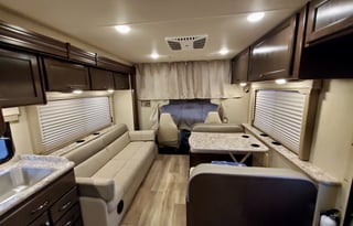2019 Thor Motor Coach Freedom Elite 30FE Bunkhouse