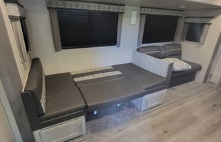 Spectacular and Super Comfortable Travel Trailer