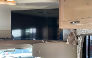 Your Home on Wheels! Furry friend approved!