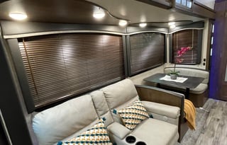 AMAZING RV2 - Must See 2BR! (Delivery Available)