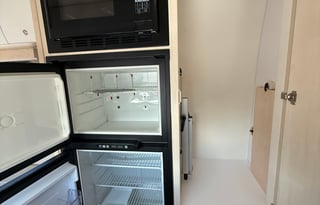 Luxury, Beginner Friendly Camper Van with Solar