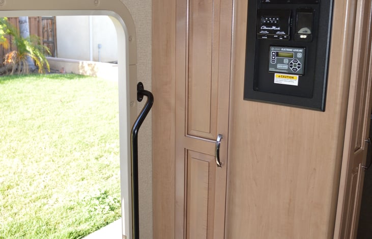 Automatic leveling system.