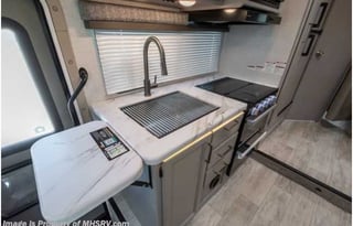 2023 Thor Motor Coach Chateau 22B