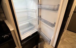 Sleeps 10! Private Bunk House and Bedroom!