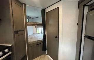Kid & Pet Friendly Bunkhouse Towable Camper