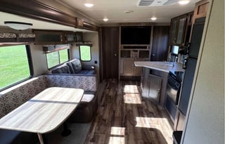 2018 Palomino Puma 31-BHSS