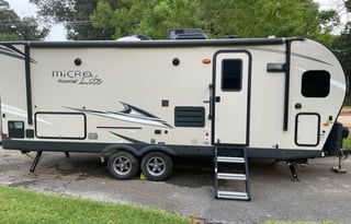 Couples Escape w/ Outdoor Kitchen