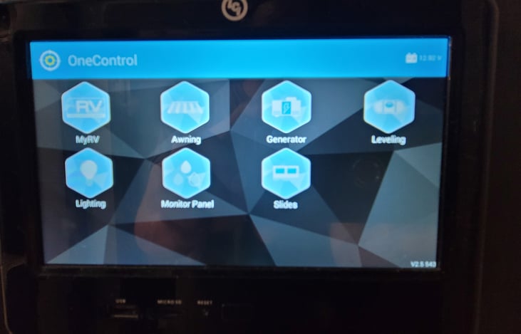 Digital full one control to manipulate RV