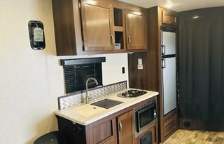 2019 Jayco Toy Hauler with patio -  Sleeps 6!