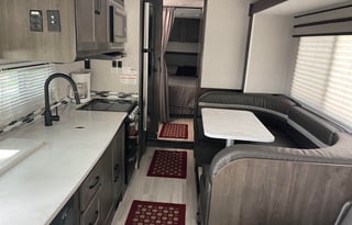 2023 Coachmen RV Leprechaun 319MB Ford 450
