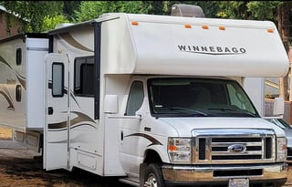 *FREEDOM FINDER* 2015 Winnebago Minnie Winnie